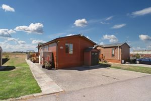 Riverside Flag Hill - click for photo gallery